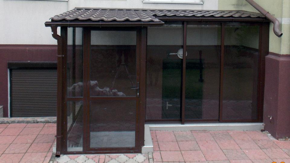 Стеклянная пристройка из алюминиевого профиля в Калининграде